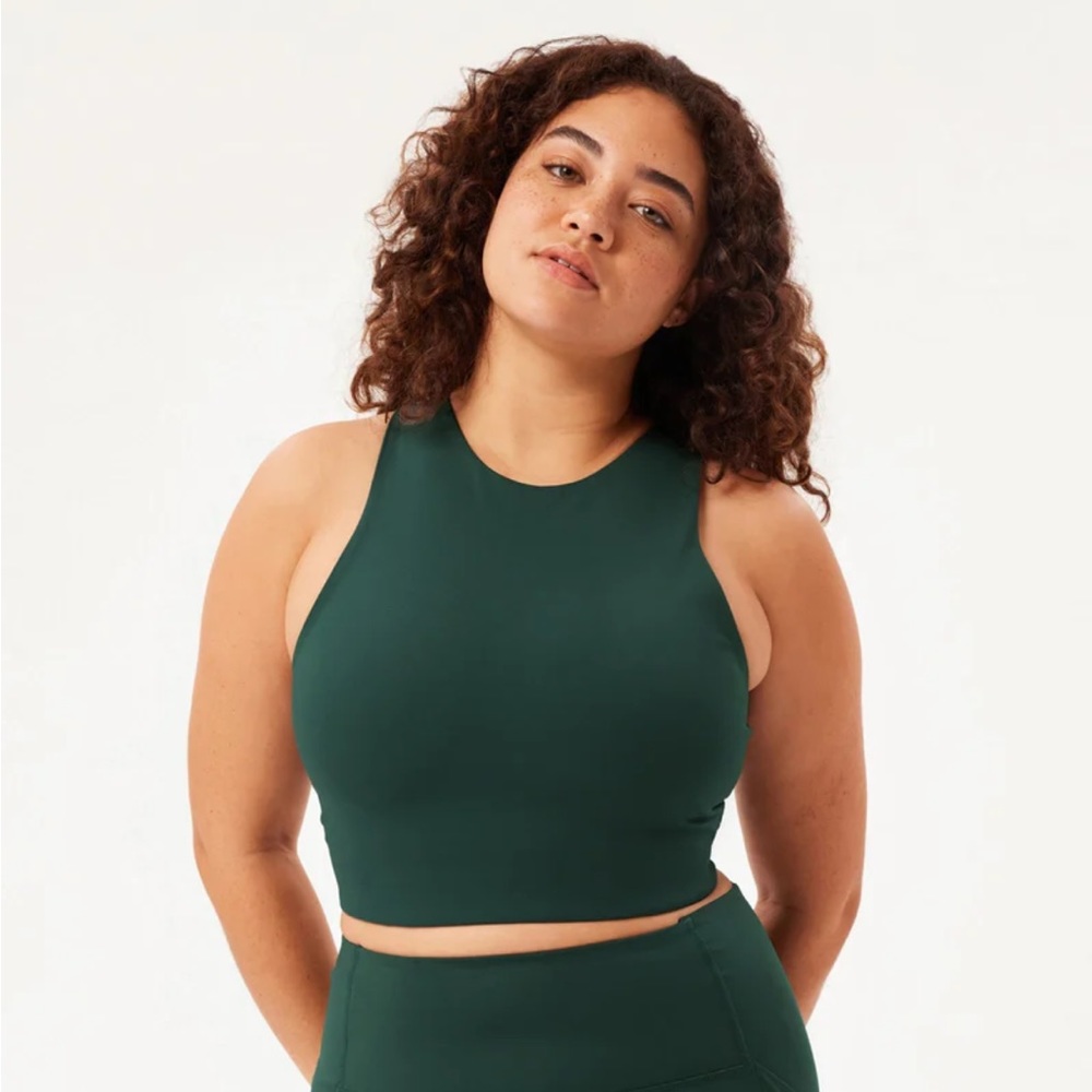 🤸‍♀️Girlfriend Dylan Bra in moss, size M